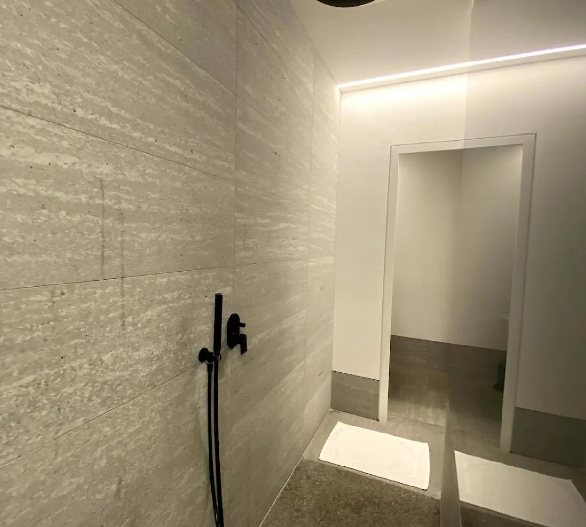 Highclass Luxury Penthouse Near Kudamm Berlin Apartment